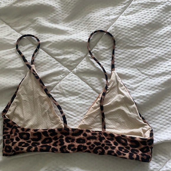 ACACIA SWIMWEAR — size medium bikini top - Picture 4 of 4